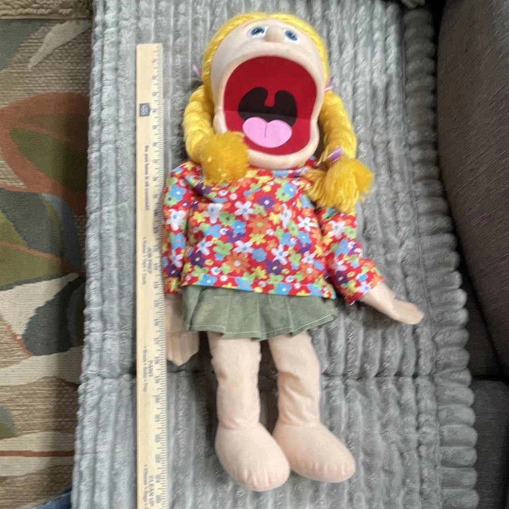 Silly Puppets Amy (caucasian) 24 Inch Full Body Puppet Ventriloquist Plush - Picture 1 of 6